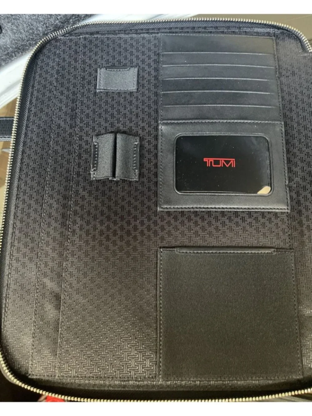 Tumi Business Executive Black Leather Portfolio Case Documents Organizer Zipper